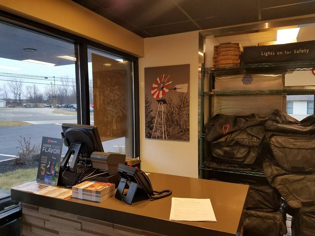 Pizza Hut | restaurant | 445 E Russell Rd, Sidney, OH 45365, USA | 9374981043 OR +1 937-498-1043