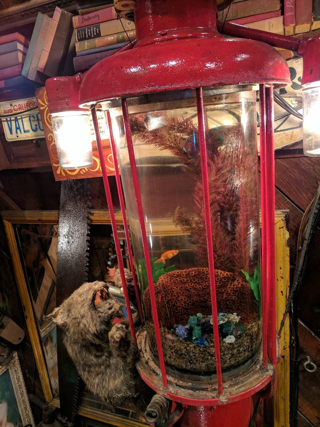 Fanny Anns Saloon | restaurant | 1023 2nd St, Sacramento, CA 95814, USA | 9164410505 OR +1 916-441-0505