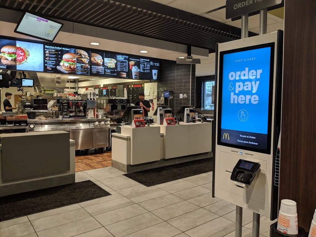 McDonalds | cafe | 2400 N Main St, Hubbard, OH 44425, USA | 3305349176 OR +1 330-534-9176