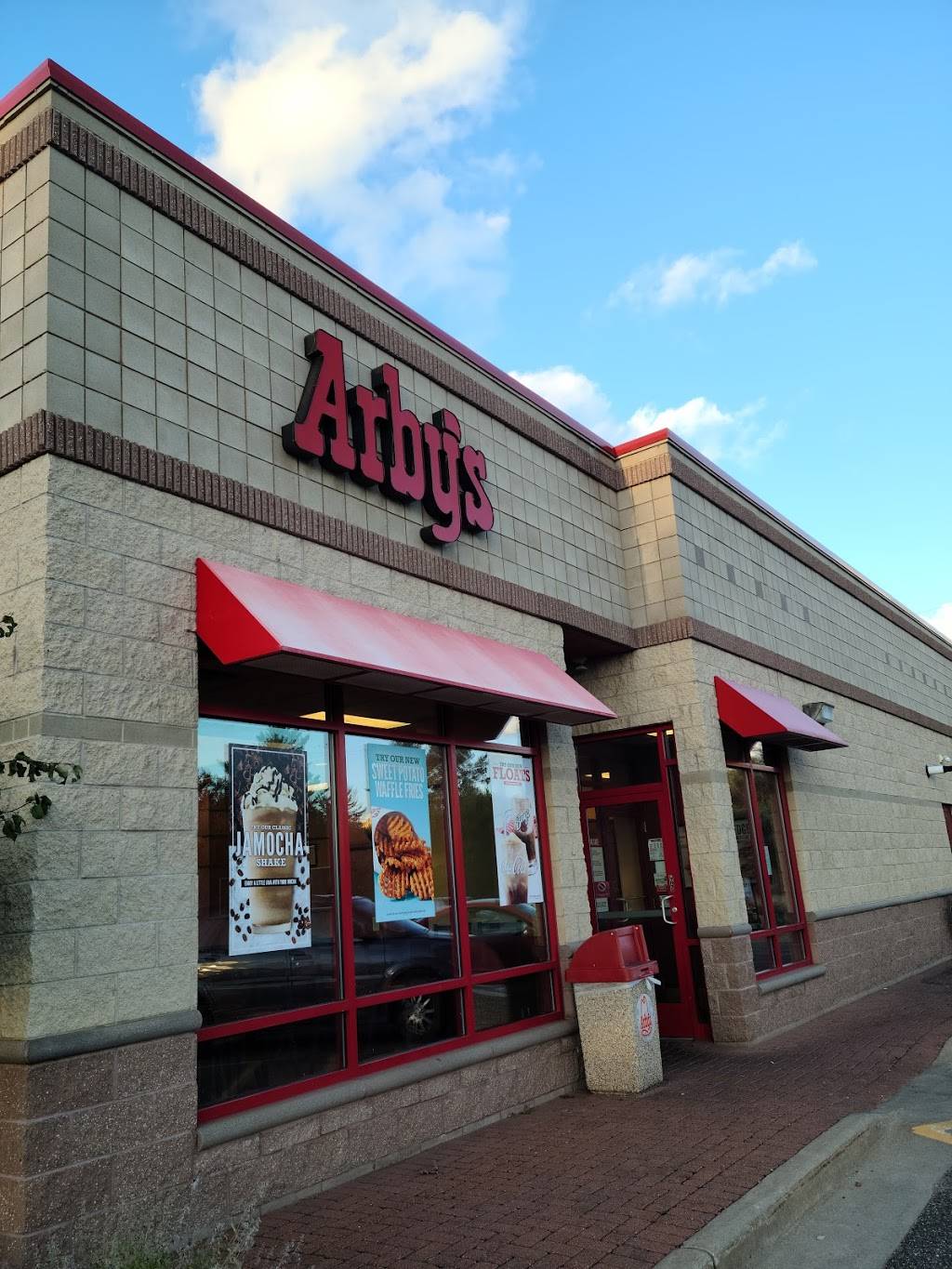 Arbys | meal takeaway | 720 Hwy 26 East, Poplarville, MS 39470, USA | 6014039850 OR +1 601-403-9850