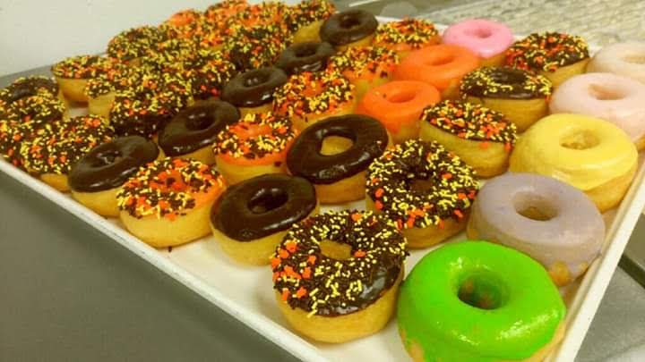 Donuts, coffee & more | restaurant | 1604 S Julia St, Rayville, LA 71269, USA | 3184177807 OR +1 318-417-7807