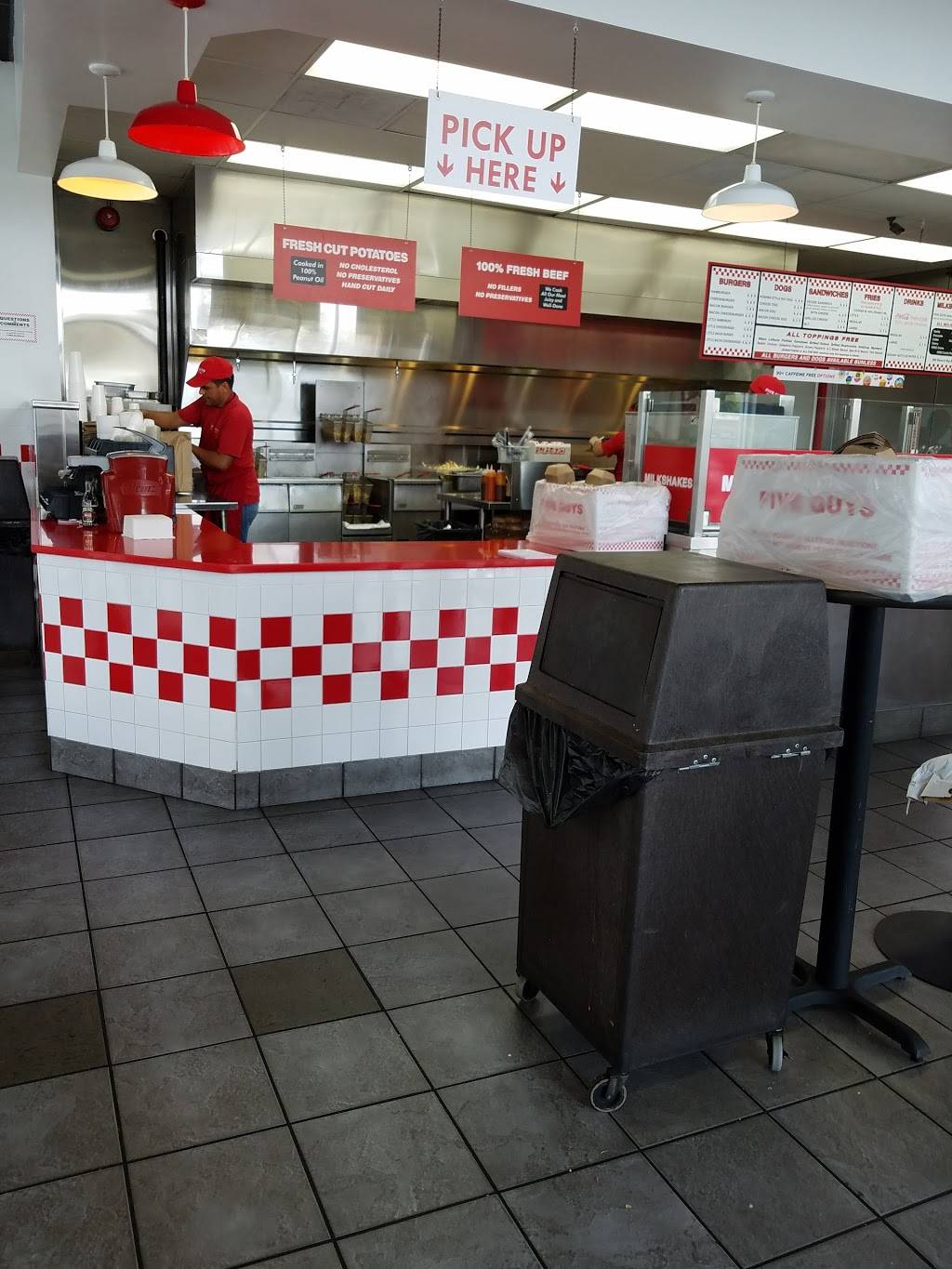 Five Guys | meal takeaway | 7730 Old Branch Ave, Clinton, MD 20735, USA | 3018565331 OR +1 301-856-5331