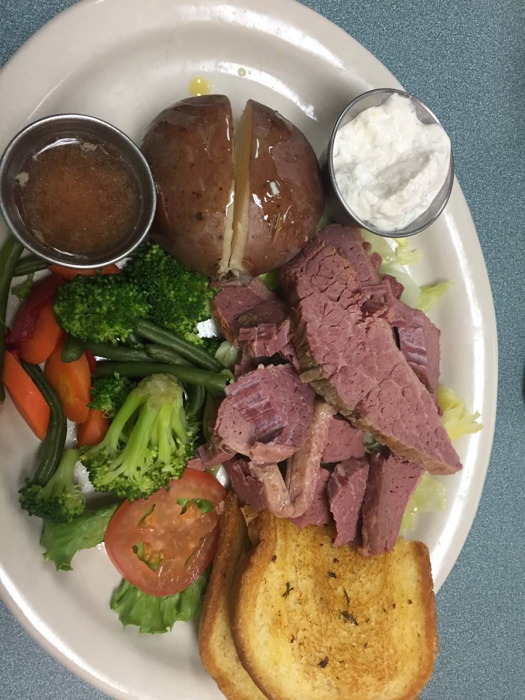 Farmers Cafe | restaurant | 26710 72nd Ave NW A, Stanwood, WA 98292, USA | 3606294953 OR +1 360-629-4953