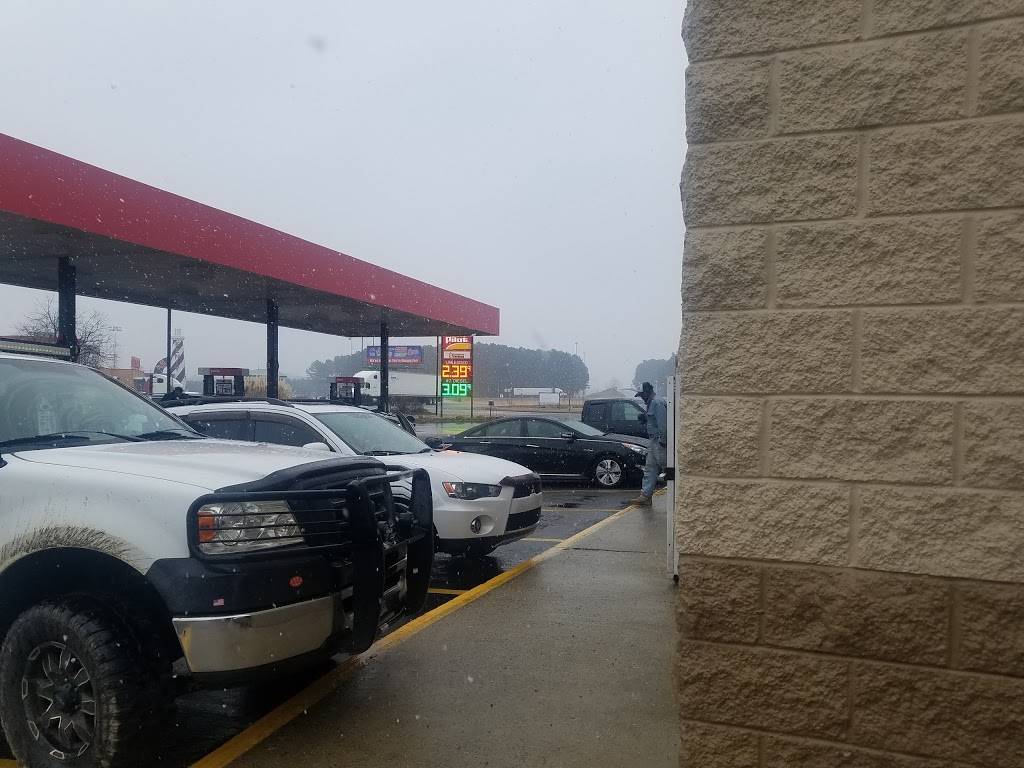 Pilot Travel Center | restaurant | 1000 Truckstop Rd, Kenly, NC 27542, USA | 9192846109 OR +1 919-284-6109