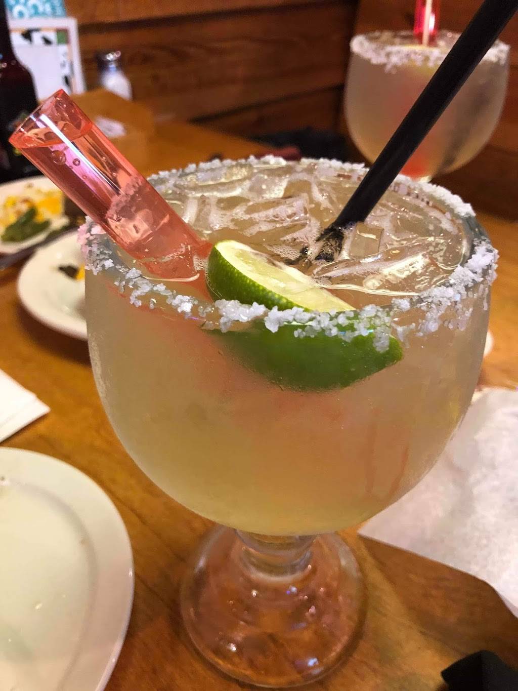 Texas Roadhouse | restaurant | 39 Dowling Village Boulevard, North Smithfield, RI 02896, USA | 4017667427 OR +1 401-766-7427