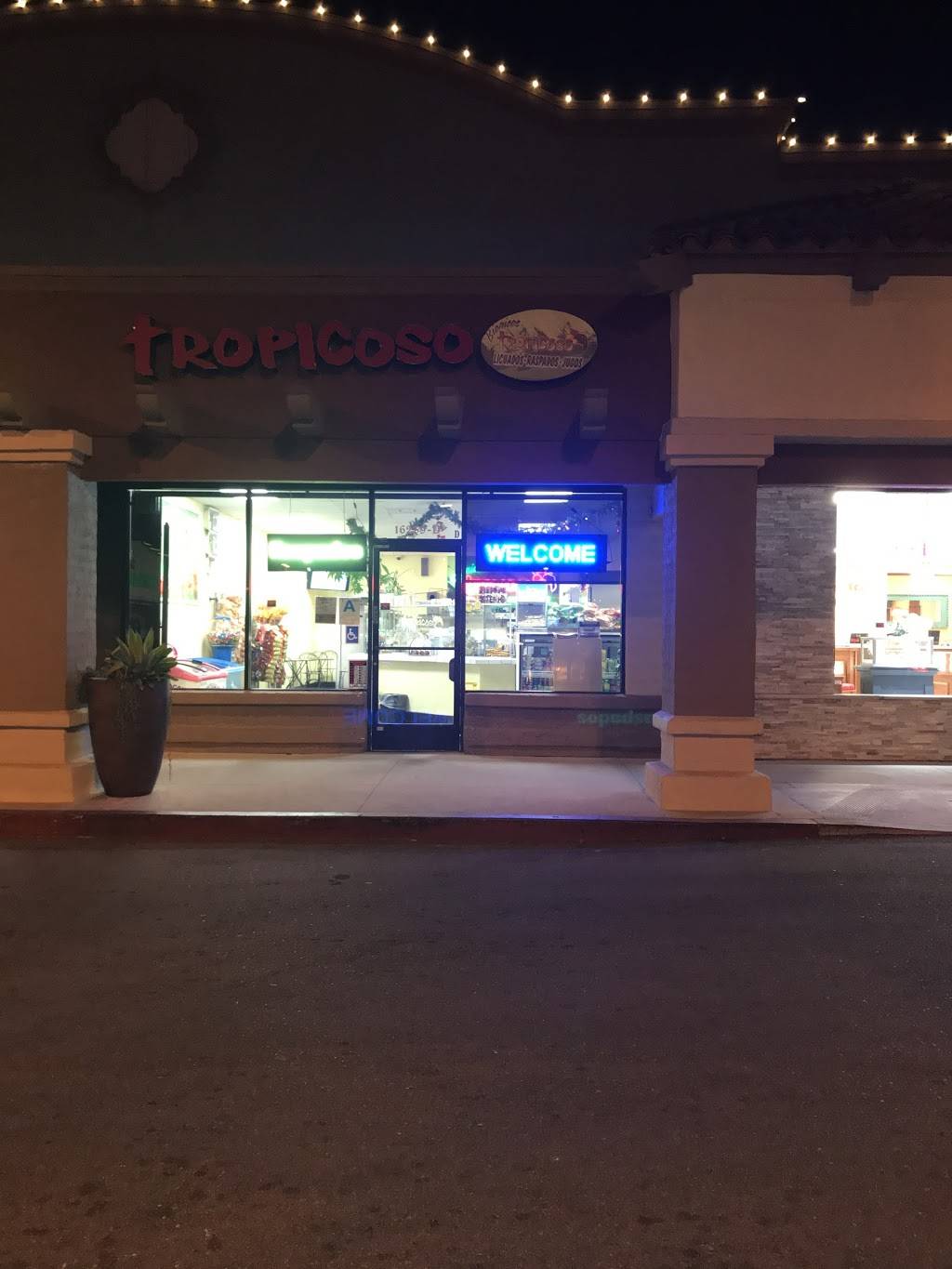 Bionicos Tropicoso | restaurant | 16239 Paramount Blvd, Paramount, CA 90723, USA | 5625292957 OR +1 562-529-2957