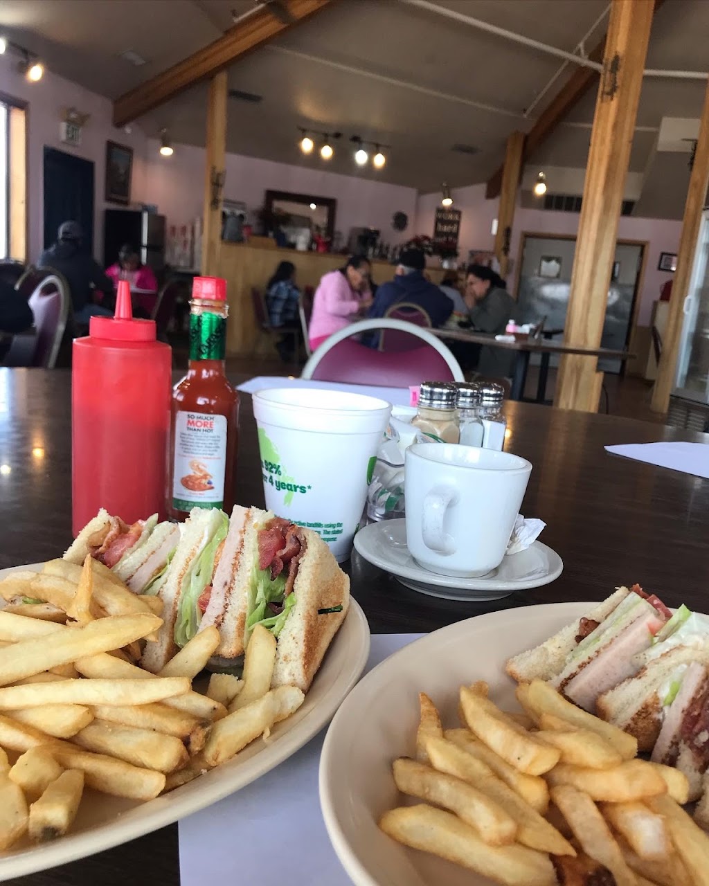 Blue Coffee Pot Restaurant | cafe | US-160, Kayenta, AZ 86033, USA | 9286973396 OR +1 928-697-3396