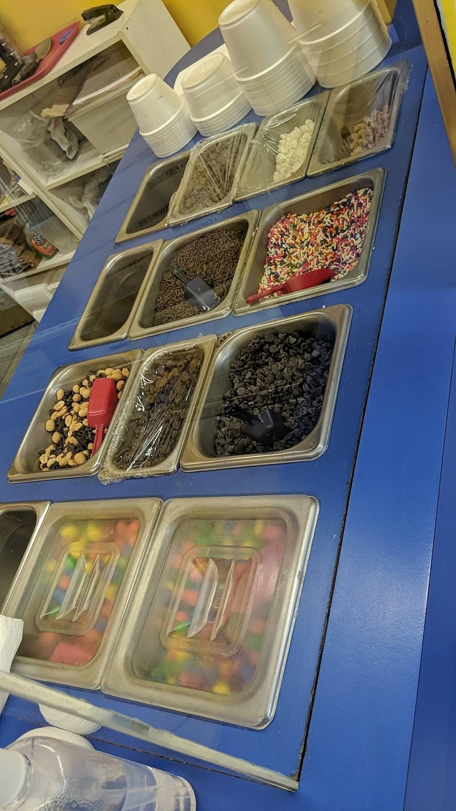 Yogurt Giant | restaurant | 1817 W Vista Way E, Vista, CA 92083, USA | 7607582361 OR +1 760-758-2361