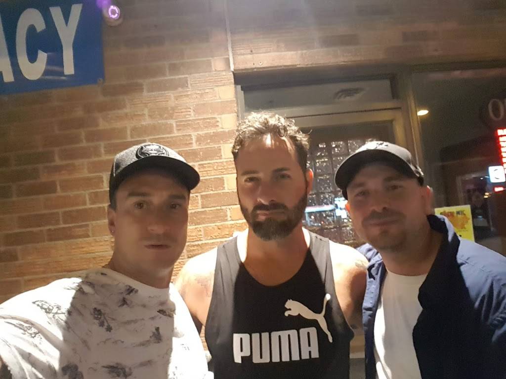 Kubbys Draft Bar & Grill | restaurant | 312 Commissioners Rd W, London, ON N6J 1Y3, Canada | 5194729455 OR +1 519-472-9455