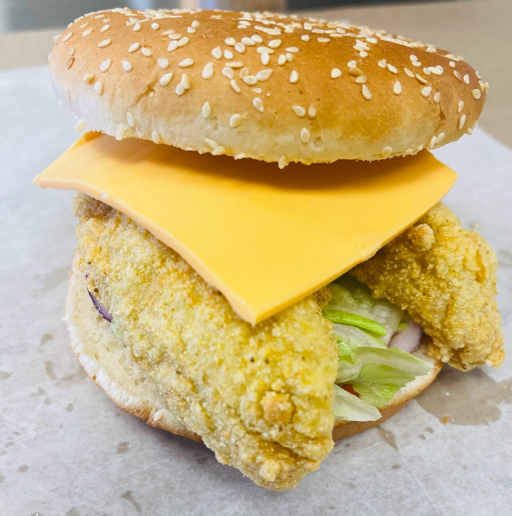 Fish & Chicken Boss | restaurant | 1926 Brownsville Rd, Pittsburgh, PA 15210, USA | 4122077083 OR +1 412-207-7083