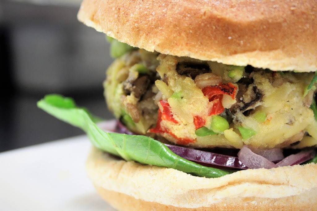 Vintage Year | restaurant | 405 Cloverdale Rd, Montgomery, AL 36106, USA | 3348197215 OR +1 334-819-7215