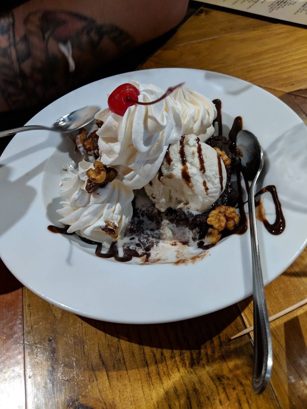 Fords Garage | restaurant | 3210 Margaritaville Blvd, Kissimmee, FL 34747, USA | 4078153673 OR +1 407-815-3673