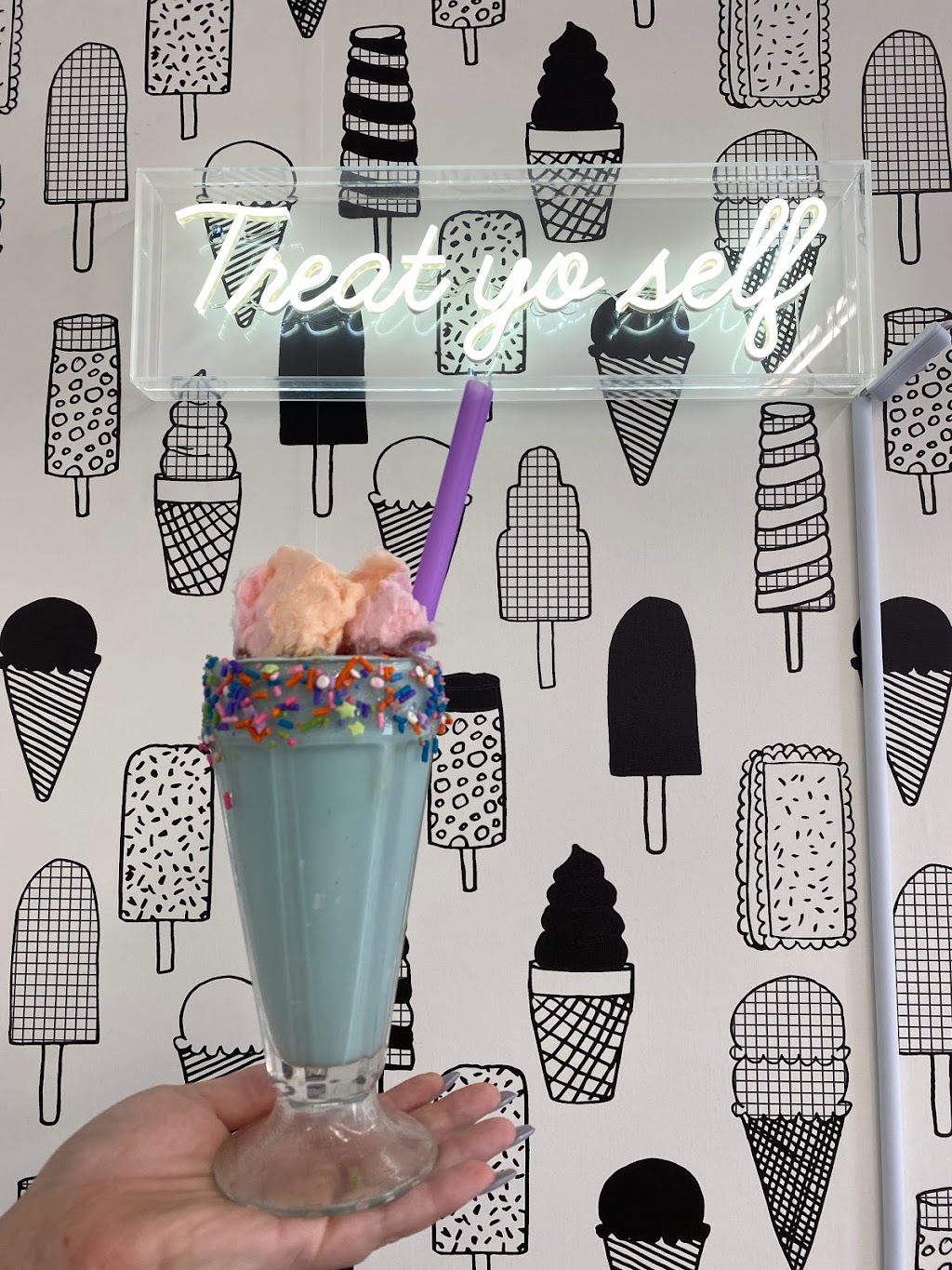 The 139 Pizza and Dairy Bar & Gas Station | restaurant | 7482 OH-139, Lucasville, OH 45648, USA | 7403530467 OR +1 740-353-0467