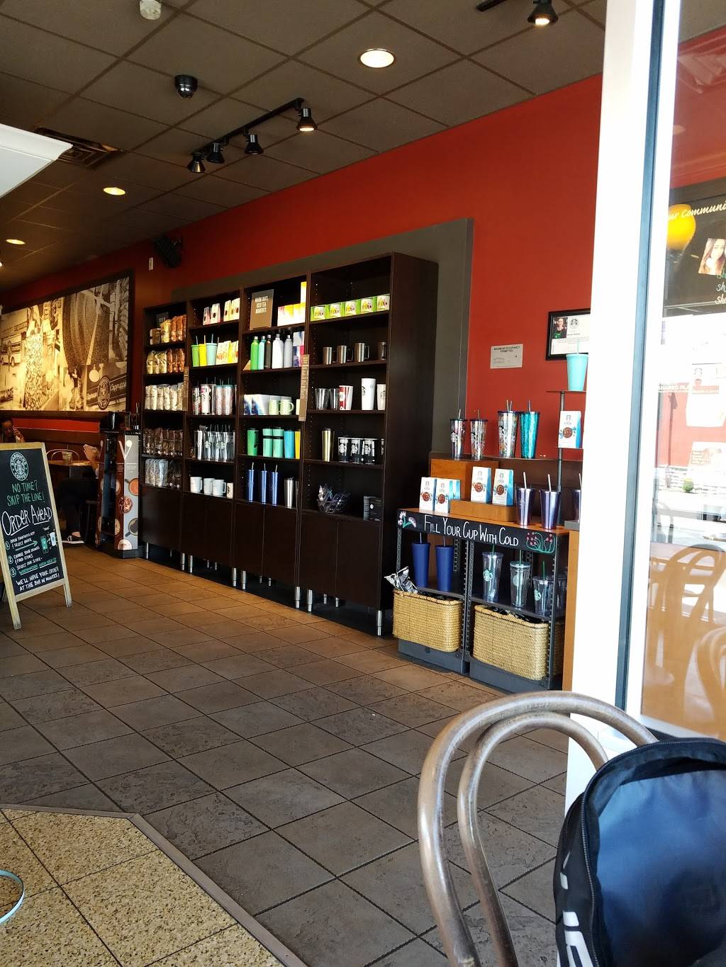 Starbucks | cafe | 7176 N High St, Worthington, OH 43085, USA | 6148460647 OR +1 614-846-0647