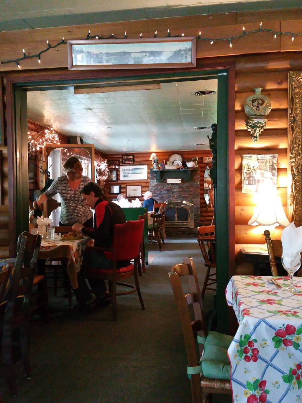 Davidsons Country Dining | restaurant | 73 Big Bay Point Rd, Innisfil, ON L9S 2V7, Canada | 7054361476 OR +1 705-436-1476