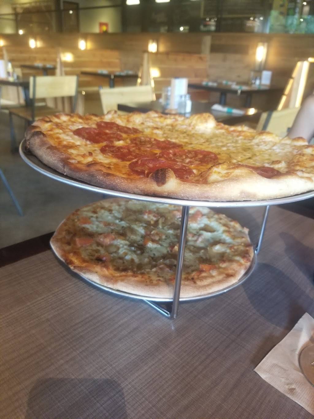 Flatbread Company | restaurant | 500 Evergreen Way, South Windsor, CT 06074, USA | 8606481111 OR +1 860-648-1111