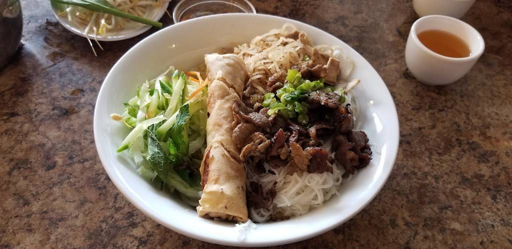 Pho Dau Bo Restaurant | restaurant | 685 Fischer-Hallman Rd G, Kitchener, ON N2E 4E9, Canada | 5195769996 OR +1 519-576-9996