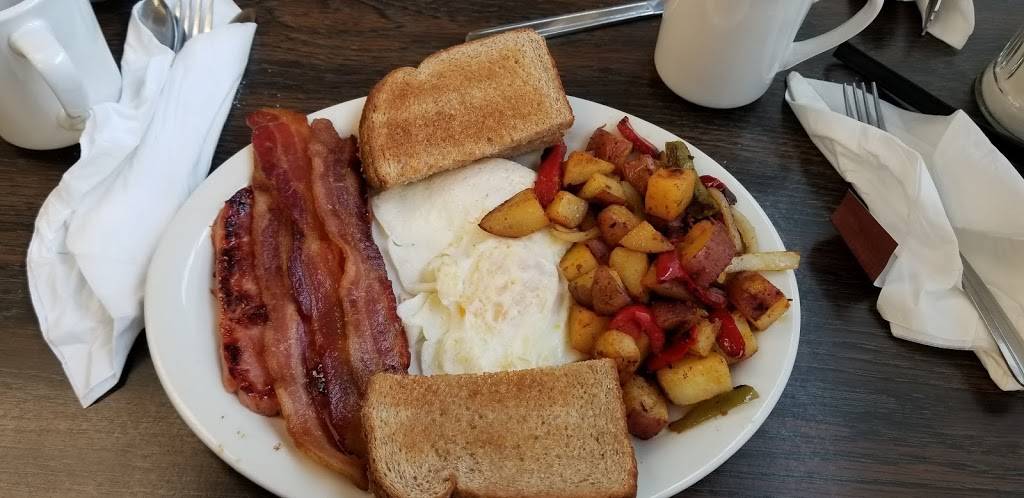 Central Street Café | restaurant | 31 Central St, East Bridgewater, MA 02333, USA | 5083784702 OR +1 508-378-4702