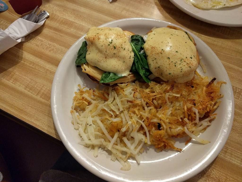 Stownut Donut & Diner | bakery | 3055 Graham Rd, Stow, OH 44224, USA | 3306761300 OR +1 330-676-1300