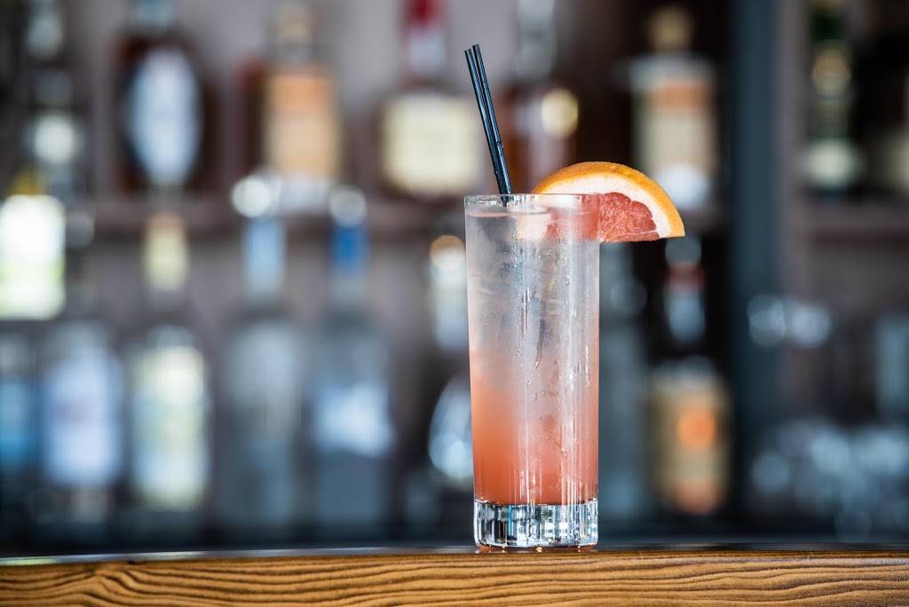 Waterleaf Restaurant & Bar | restaurant | 223 Andover Park E, Tukwila, WA 98188, USA | 2062787800 OR +1 206-278-7800