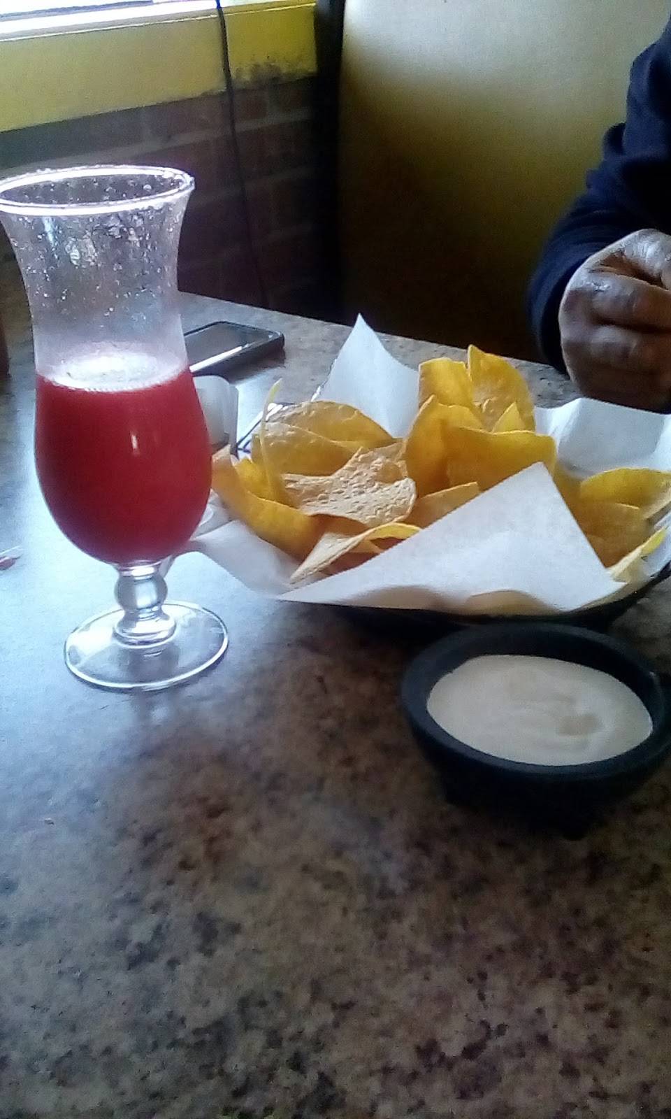 Plaza Tapatia | restaurant | 315 Sunburst Hwy, Cambridge, MD 21613, USA | 4102287808 OR +1 410-228-7808