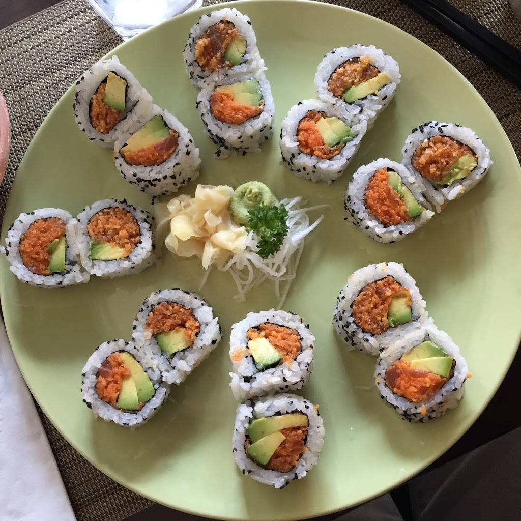 Daeco Sushi | restaurant | 40 St Clair Ave W, Toronto, ON M4V 3A2, Canada | 6473451212 OR +1 647-345-1212