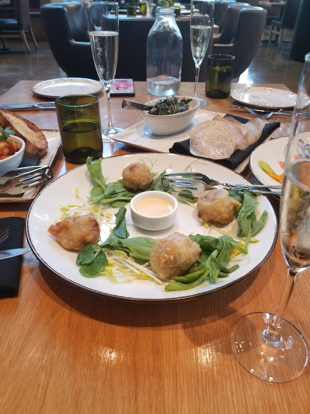 Glance Restaurant | restaurant | 900 W Olympic Blvd, Los Angeles, CA 90015, USA | 2137658630 OR +1 213-765-8630