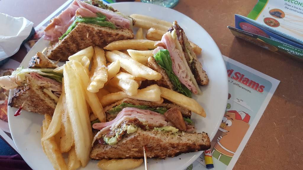 Dennys | restaurant | 3470 W College Ave, Appleton, WI 54914, USA | 9203809424 OR +1 920-380-9424