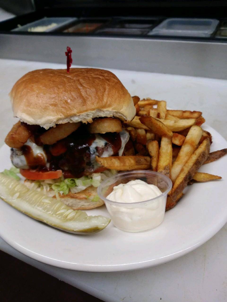 Schupper House | restaurant | 2115 Seneca St, Buffalo, NY 14210, USA | 7163313369 OR +1 716-331-3369