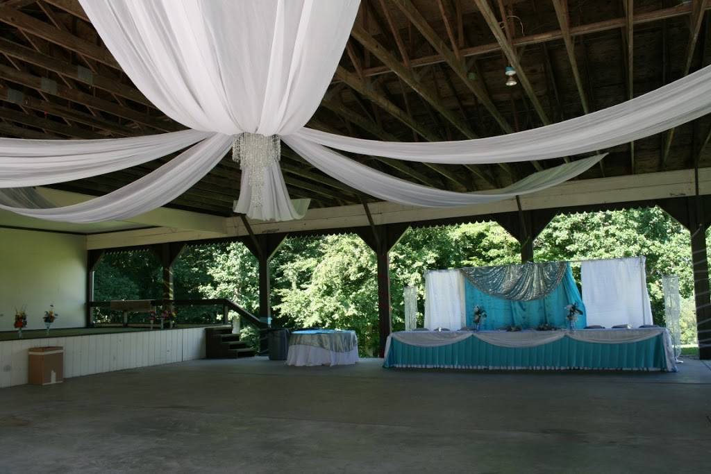 Uncle Bobs Western Corral | restaurant | 565 Kirk Rd, Elkton, MD 21921, USA | 4103981381 OR +1 410-398-1381