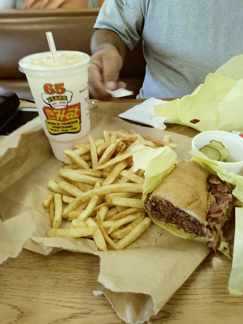 The Hat | restaurant | 8030 Monet Ave, Rancho Cucamonga, CA 91739, USA | 9096467600 OR +1 909-646-7600