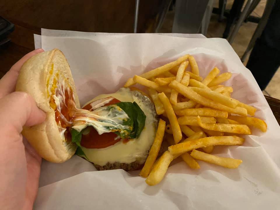 Georgia Bobs Macon Location | restaurant | 4921 Riverside Dr, Macon, GA 31210, USA | 4782576710 OR +1 478-257-6710