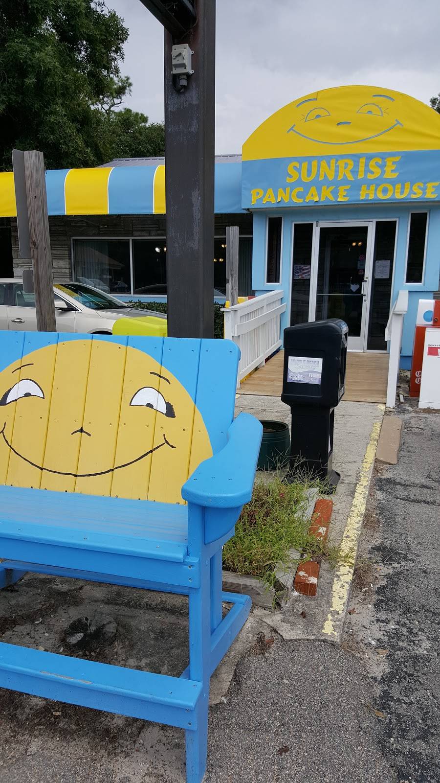 Sunrise Grill and Taphouse | restaurant | 10008 Beach Dr SW, Calabash, NC 28467, USA | 9105751001 OR +1 910-575-1001