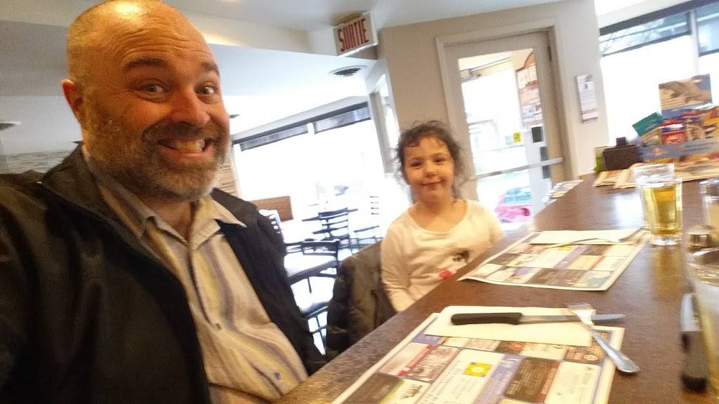 Anna Pizzeria Restaurant | restaurant | 76 Rue St-Charles, Sainte-Thérèse, QC J7E 2A6, Canada | 4504304111 OR +1 450-430-4111