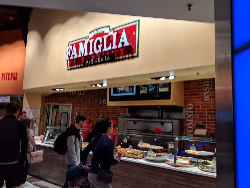 Famous Famiglia | restaurant | Terminal 5, JFK International Airport, JFK Access Rd, Queens, NY 10010, USA | 7182440197 OR +1 718-244-0197