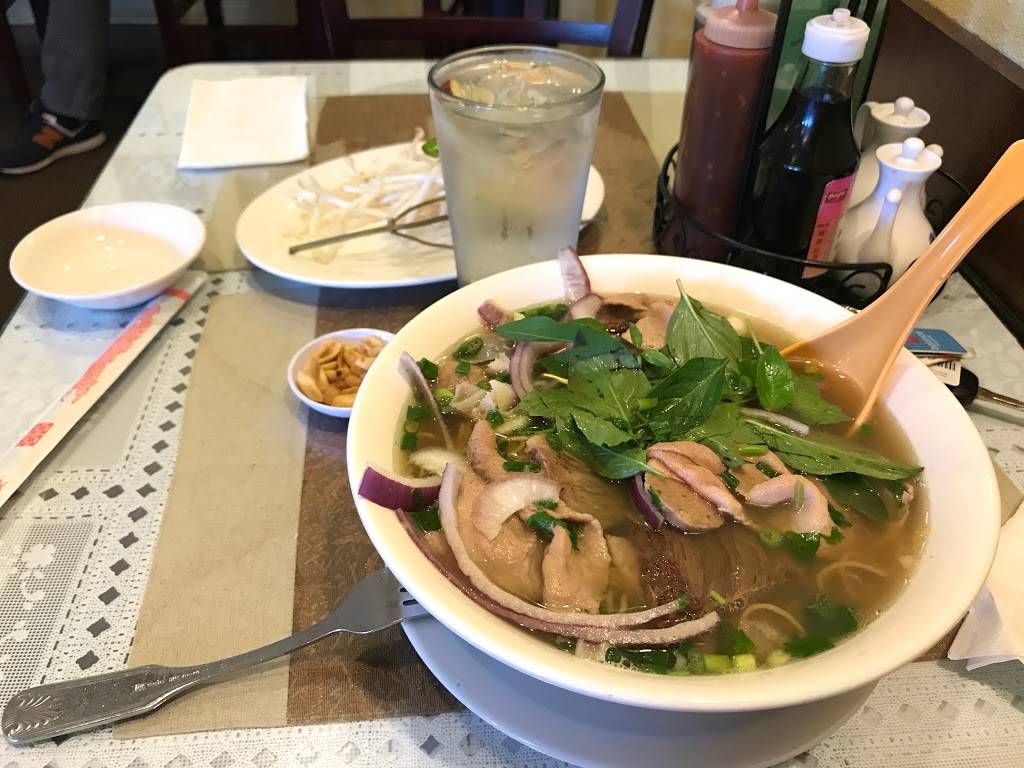 Mai Vietnamese Cuisine | restaurant | 8492 Gravenstein Hwy # J, Cotati, CA 94931, USA | 7076659628 OR +1 707-665-9628