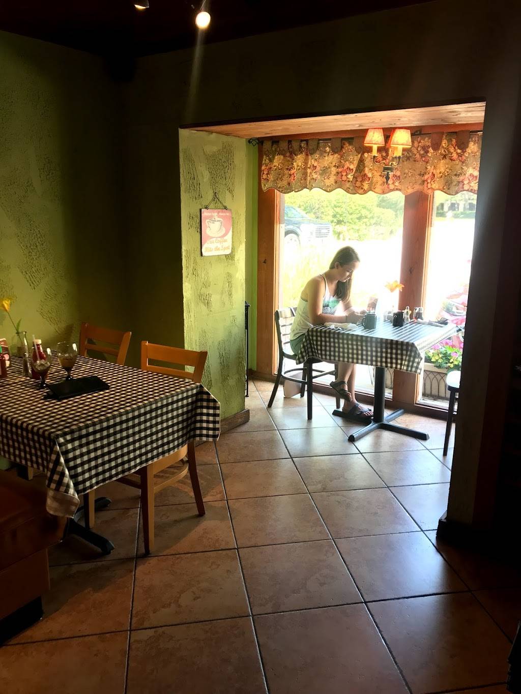 GT International Cafe | restaurant | 807 William Hilton Pkwy, Hilton Head Island, SC 29928, USA | 8438423300 OR +1 843-842-3300