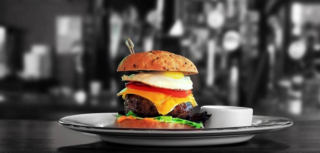 Wicked Cow Burgers and Brews | restaurant | 131 W Foothill Blvd #1, Upland, CA 91786, USA | 9096081924 OR +1 909-608-1924