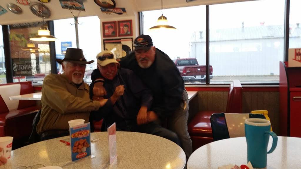 Spangles | restaurant | 1107 E 30th Ave, Hutchinson, KS 67502, USA | 6206624146 OR +1 620-662-4146