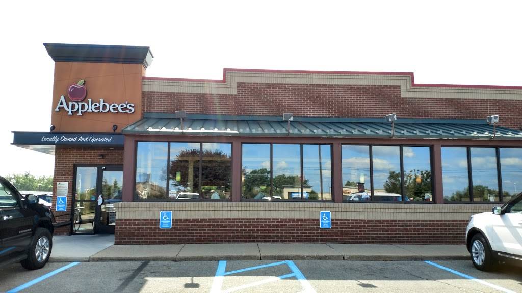 Applebees Grill + Bar | restaurant | 3851 Alpine Ave NW, Comstock Park, MI 49321, USA | 6167846199 OR +1 616-784-6199