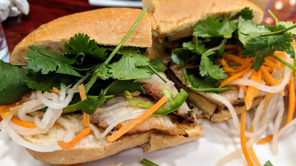 Pho TNT | restaurant | 1003 W Patrick St, Frederick, MD 21702, USA | 3017326938 OR +1 301-732-6938