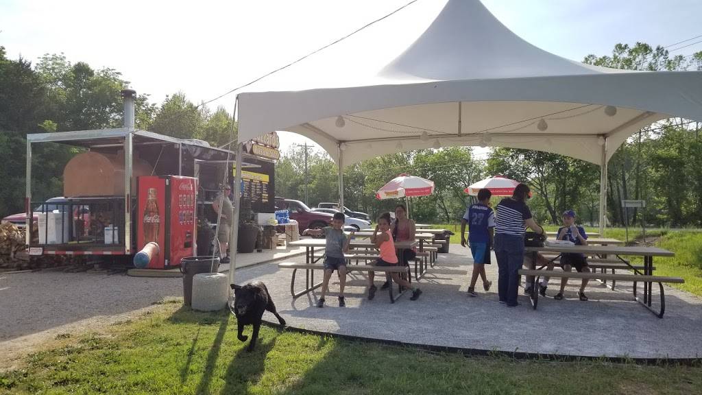 Buzzards Pizza and Subs | restaurant | 8399 Beaver Shores Rd, Rogers, AR 72756, USA | 4793662737 OR +1 479-366-2737