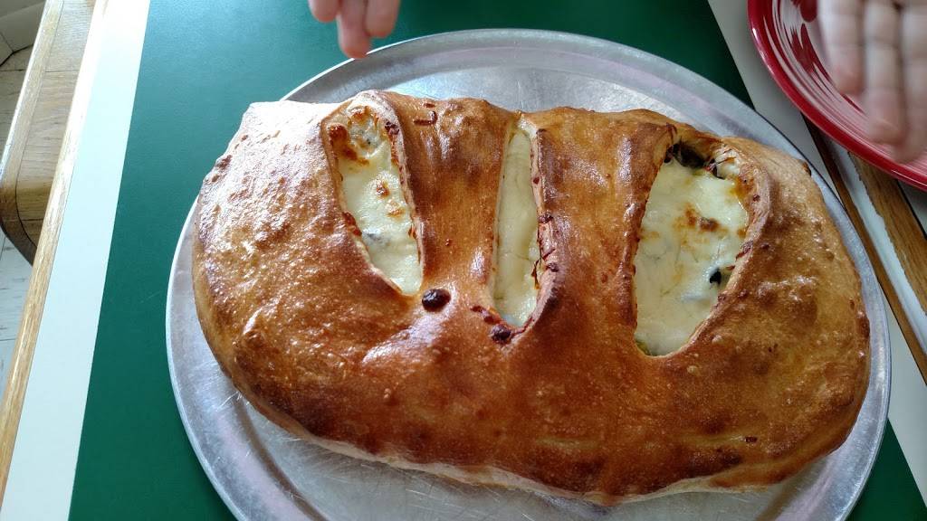 Boggs Pizza & Grill | restaurant | 220 Main St, Middlebourne, WV 26149, USA | 3047580554 OR +1 304-758-0554