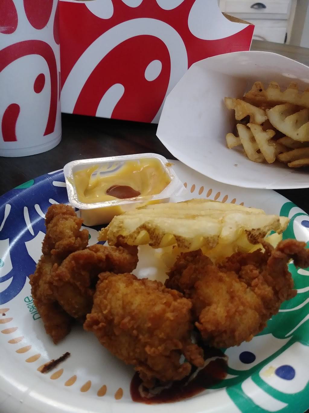 Chick-fil-A | restaurant | 8200 Walnut Hill Ln, Dallas, TX 75231, USA | 2143456867 OR +1 214-345-6867