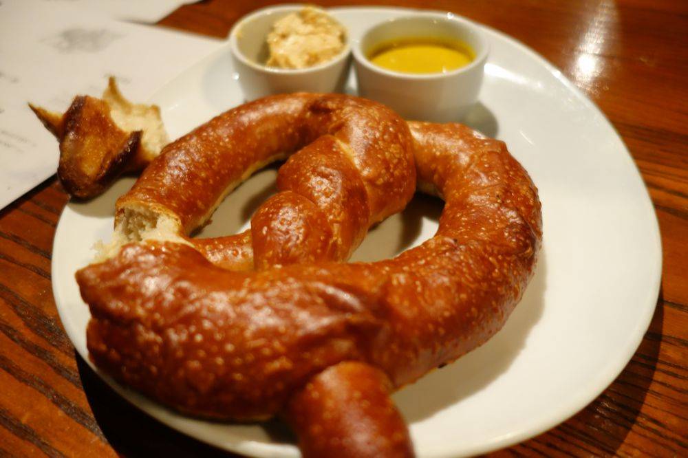 The Hogs Apothecary | restaurant | 375 40th St, Oakland, CA 94609, USA | 5103383847 OR +1 510-338-3847