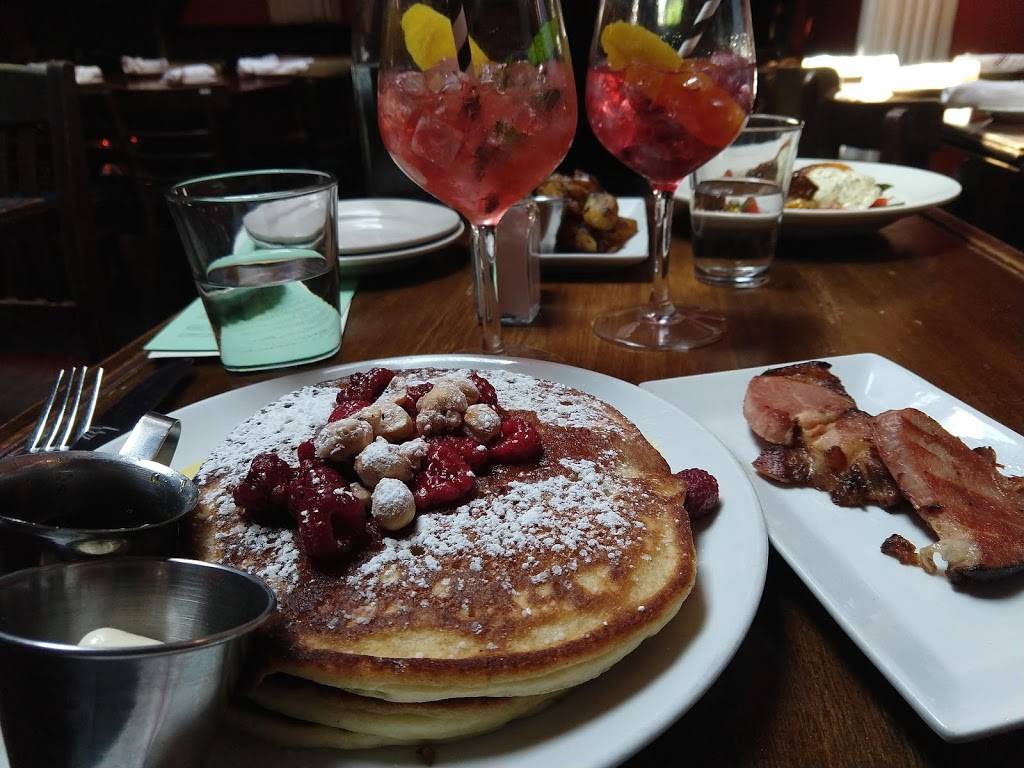 Standard Tap | restaurant | 901 N 2nd St, Philadelphia, PA 19123, USA | 2152380630 OR +1 215-238-0630