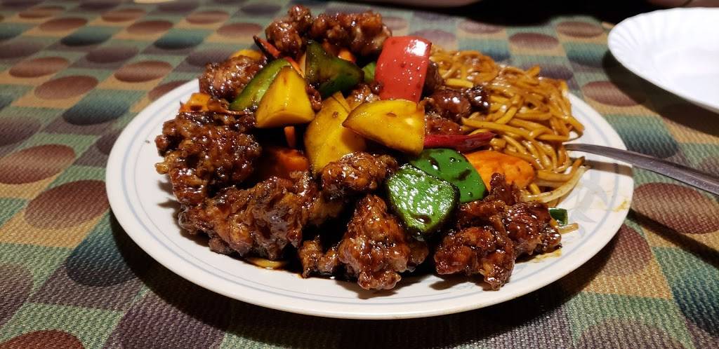 Super Hakka Restaurant | restaurant | 1801 Lawrence Ave E, Scarborough, ON M1R 2X7, Canada | 4167550855 OR +1 416-755-0855