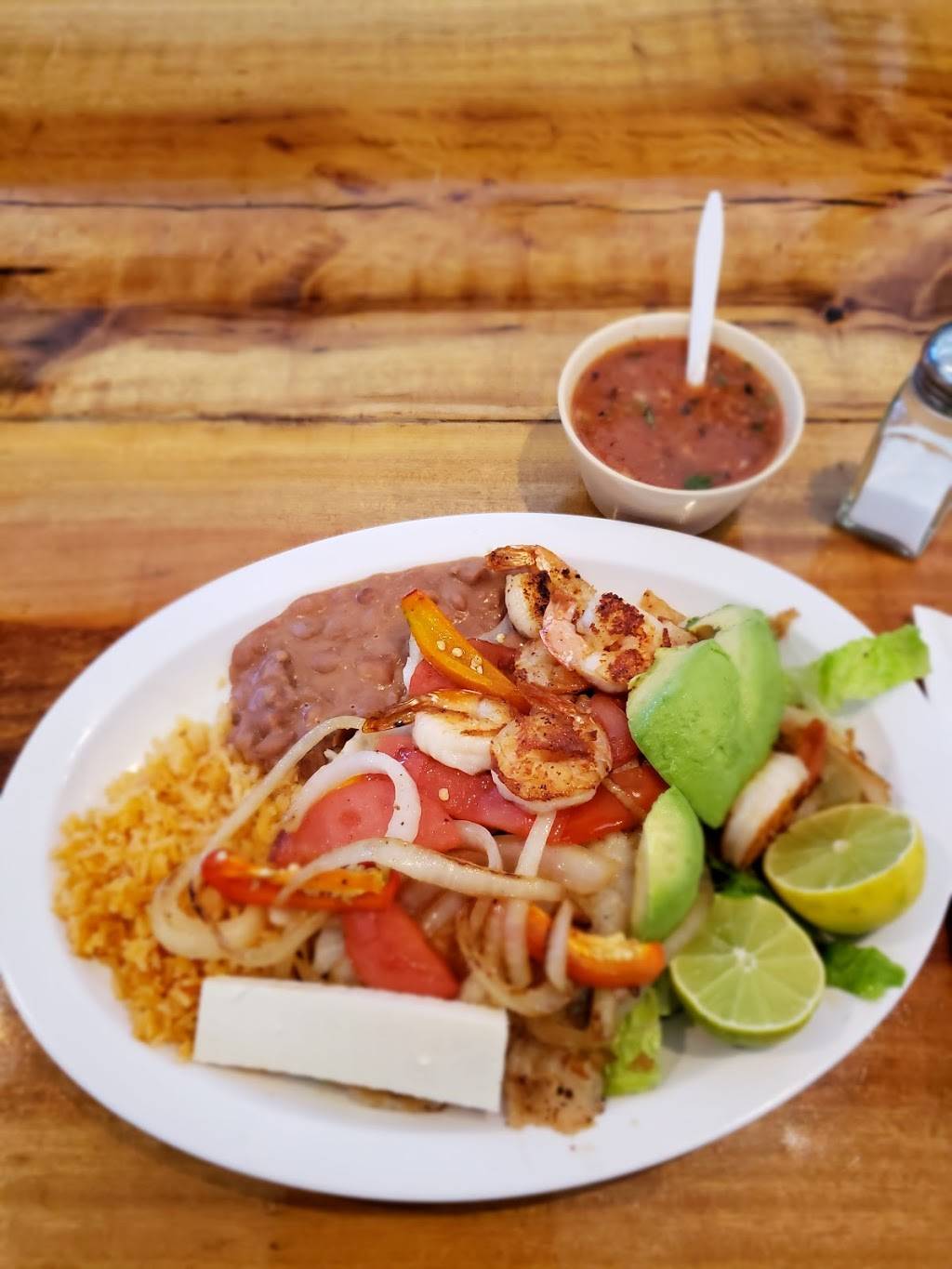 Doña Mago | restaurant | 301 S Van Ness Ave, San Francisco, CA 94103, USA | 4155738586 OR +1 415-573-8586