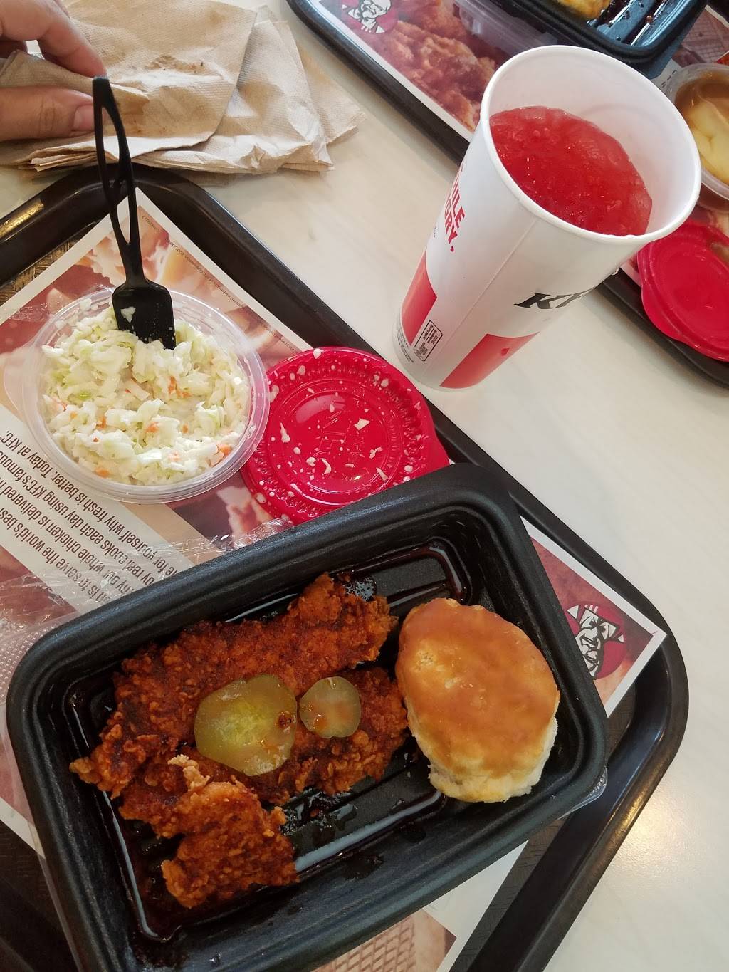 KFC | restaurant | 334 W Army Trail Rd, Bloomingdale, IL 60108, USA | 6303078924 OR +1 630-307-8924