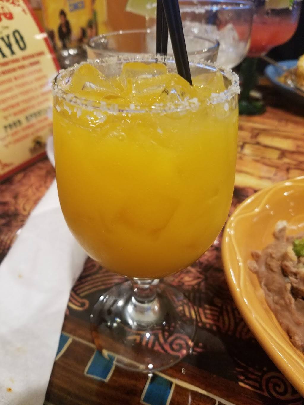 El Rey Tolteca | restaurant | 44110 Ashburn Village Blvd #182, Ashburn, VA 20147, USA | 5719180445 OR +1 571-918-0445